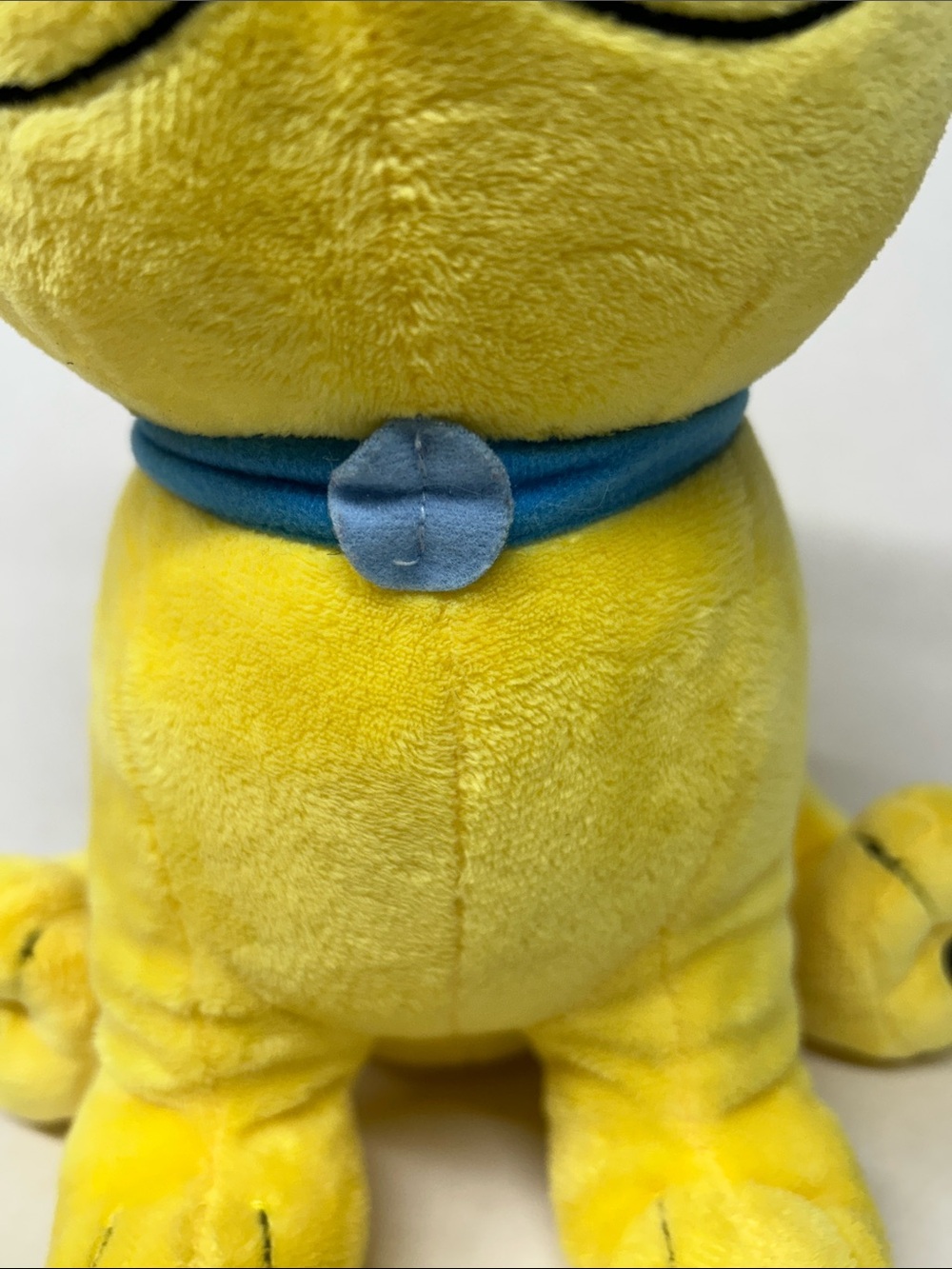 Kohl's Cares Clifford the Big Red Dog T-Bone Plush 10" Yellow Stuffed Toy - Picture 5 of 8